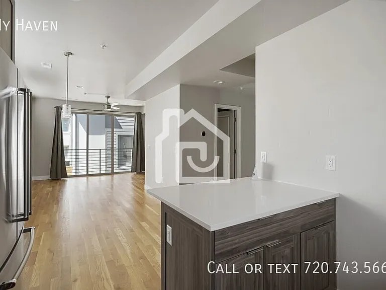 2814 Federal Blvd — Photo 10