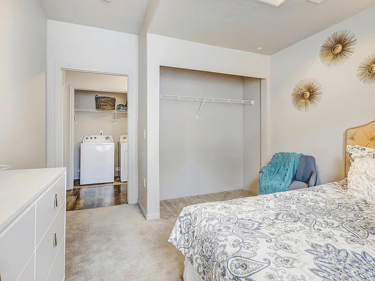 Avida Apartments — Photo 50