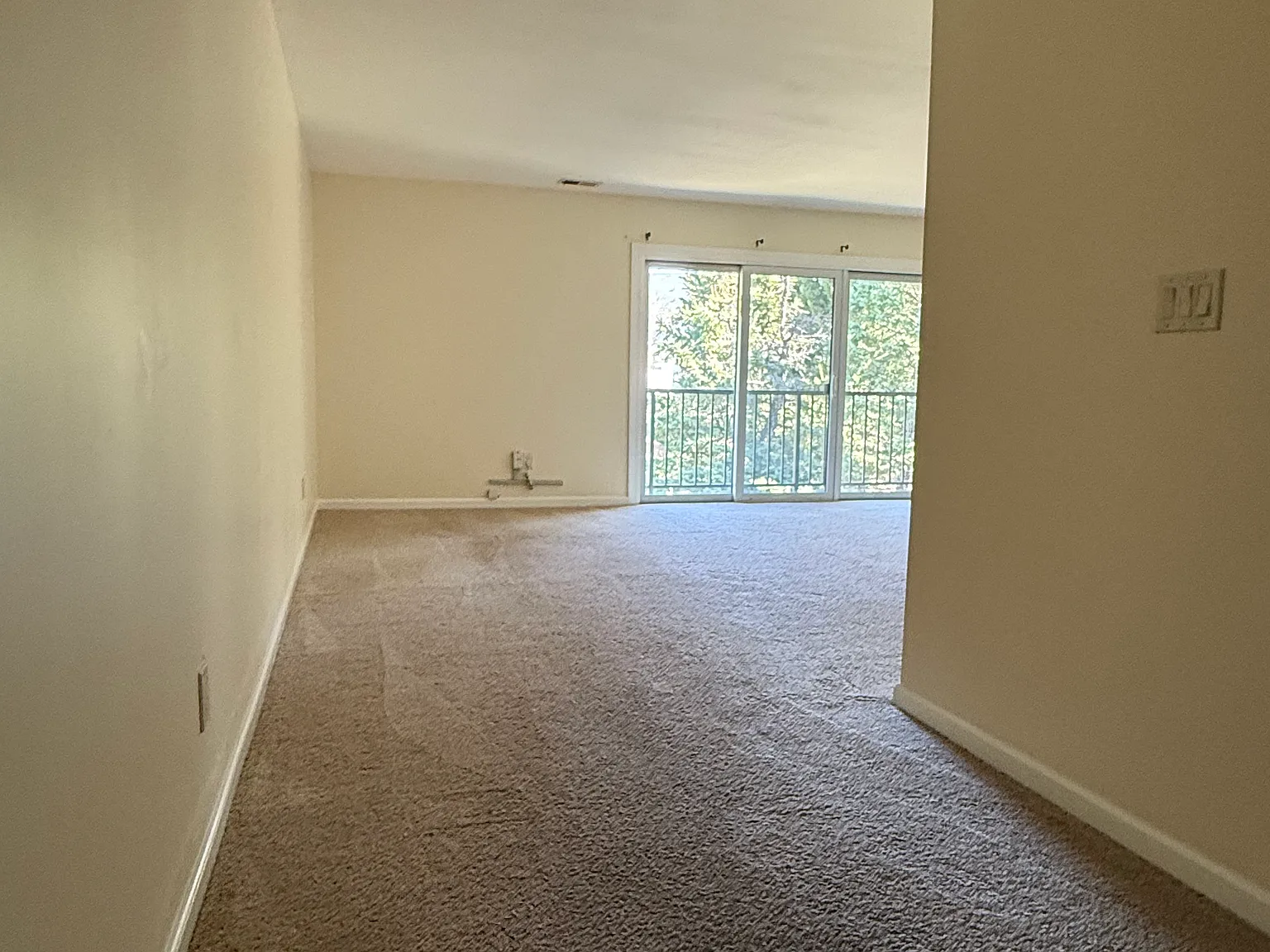 2 bed, 1125 sqft, $2,200 — Photo 3