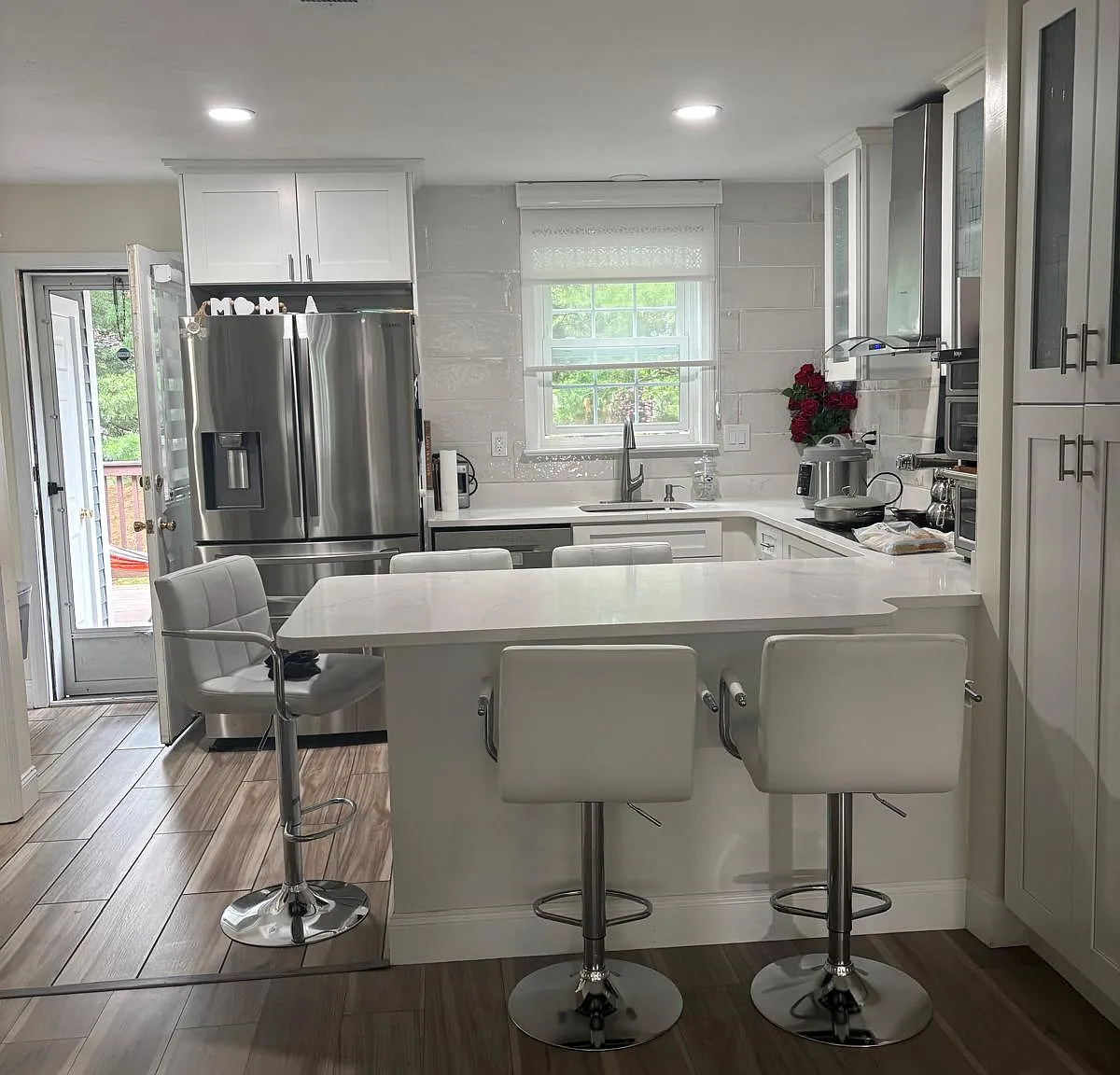 3 bed, 3.5 bath, 2086 sqft, $3,600 — Photo 1