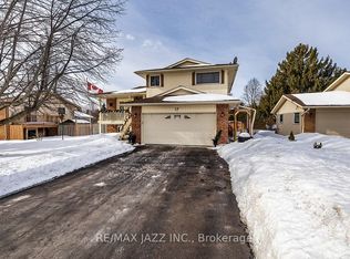 17 Huron Dr, Brighton, ON K0K 1H0