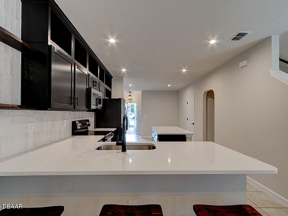 5th image of 2062 Edison Pointe Blvd