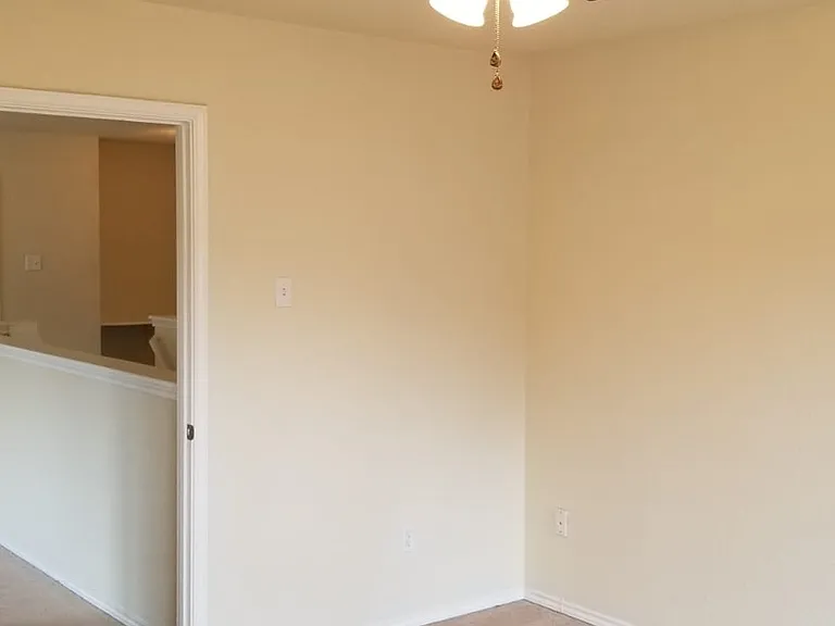 8010 Braes Run — Photo 11