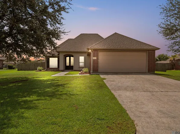 13824 Parkway Dr, Denham Springs, LA 70726