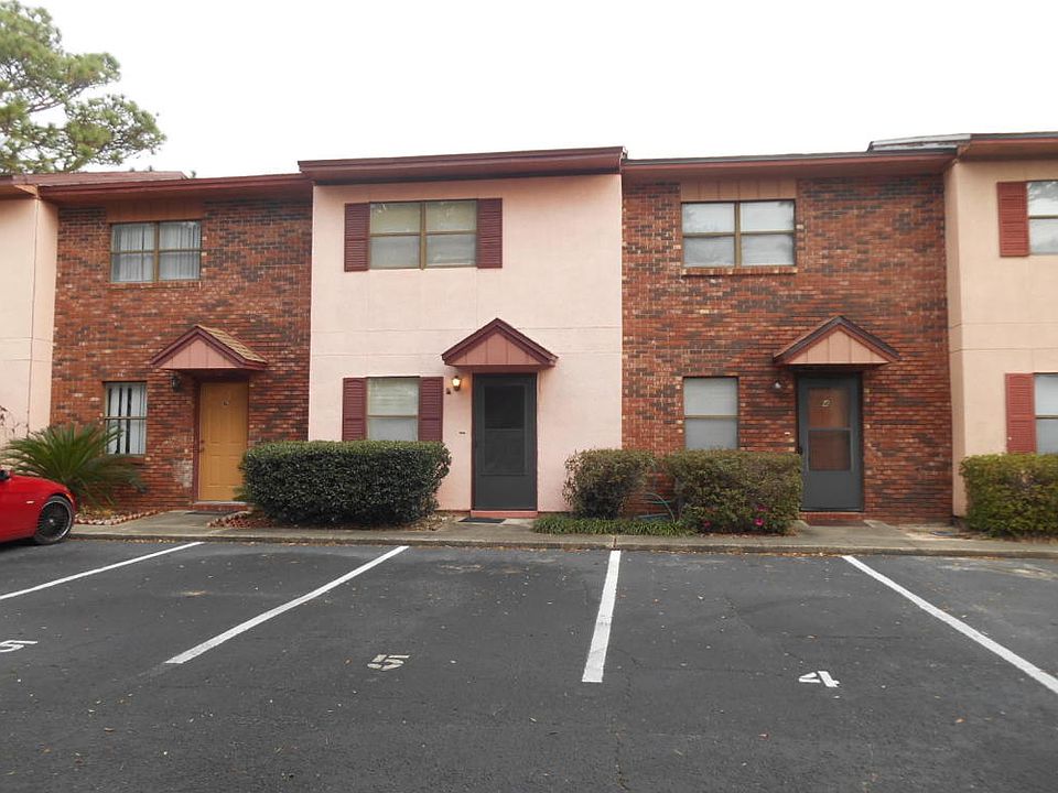 1st image of 696 Tyner St Unit 05