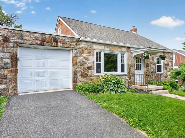 23 Harrison St, Emmaus, PA 18049