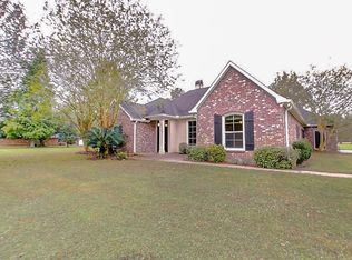 17385 Levern Stafford Rd, Prairieville, LA 70769