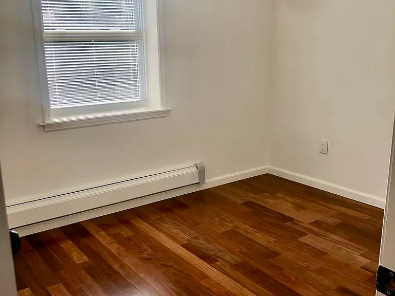 61 Pemberwick Rd #1 — Photo 8