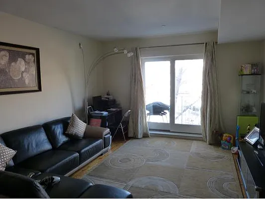 Sold by Cornerstone R.e. Mgt. Corp. | media 22