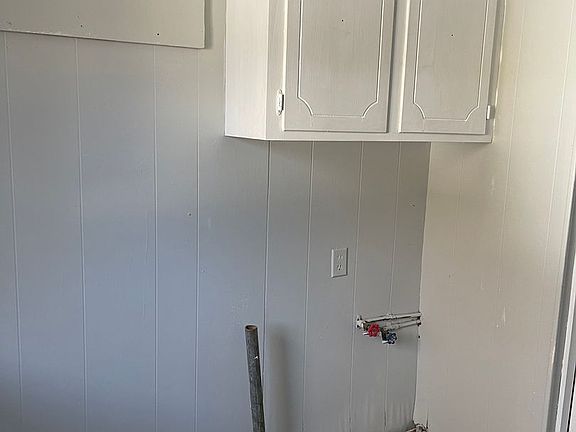 5th image of 719 Anthony St