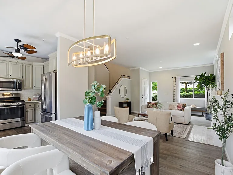 62 Avalon Ct — Photo 12
