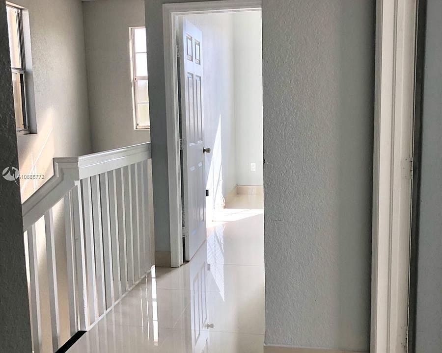 1st image of 3965 NE 15th St #3965
