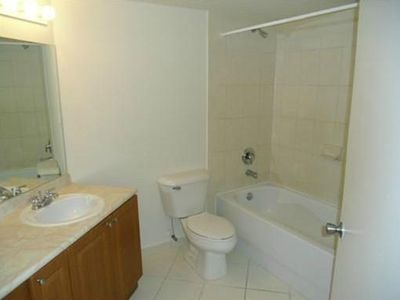 17622 NW 25th Ave APT 305, Miami Gardens, FL, 33056