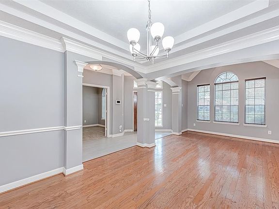 5th image of 3222 Bodine Dr