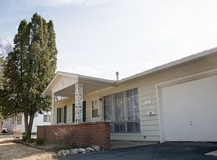 1311 Vienna Blvd, Dekalb, IL 60115