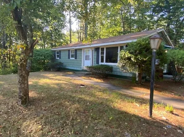 2 Dale Avenue, Pelham, NH 03076