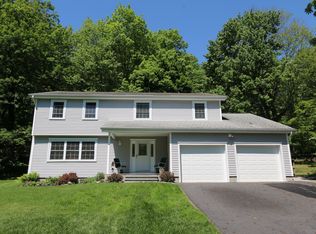 71 Scout Hill Rd, Mahopac, NY 10541