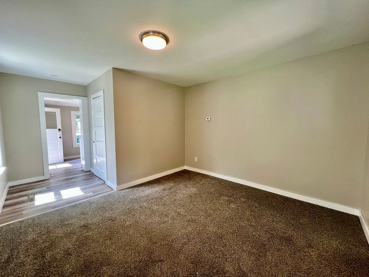 313 7th Ave SE — Photo 4