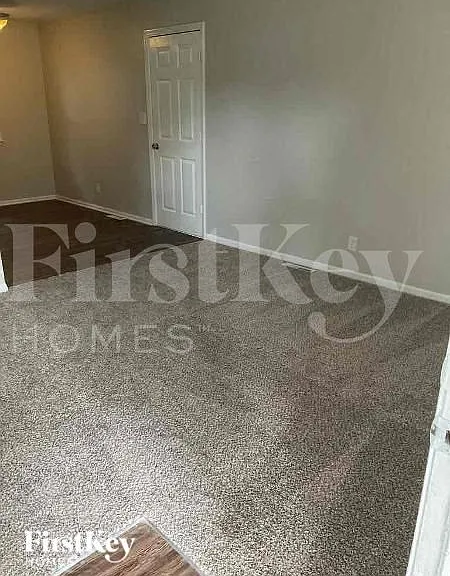 15003 Fuller Ave — Photo 3