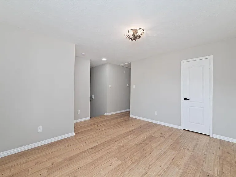 4007 Starbridge Pointe Ln — Photo 26