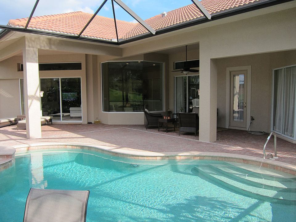 2nd image of 2949 Gardens Blvd