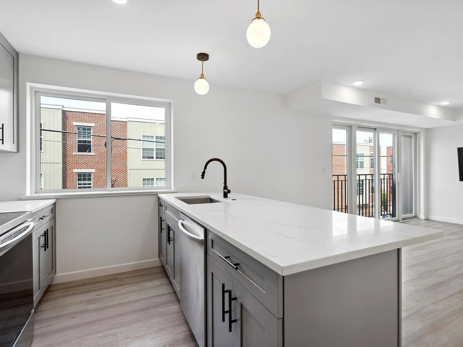 1338 N 15th ST Unit C3 — Photo 2