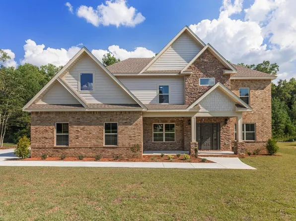 202 Cypress Glade Ln, Midland City, AL 36350