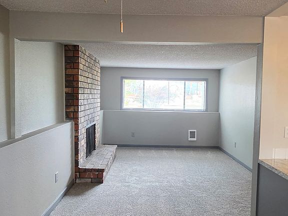 2nd image of 4115 N Abbey Rd #C