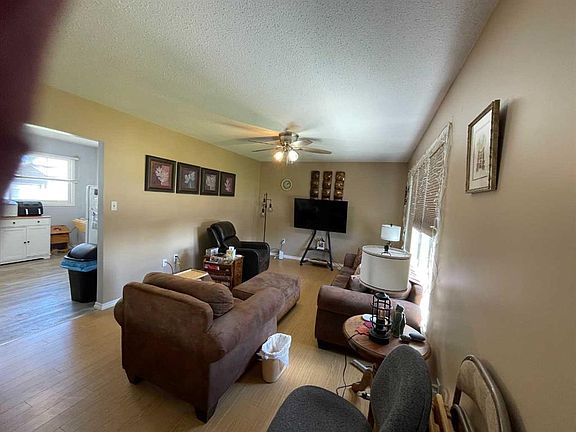 4th image of 358 S 48th Ave W