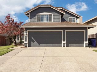 8866 Starfall Way, Elk Grove, CA