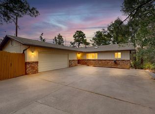 1990 Camino Redondo, Los Alamos, NM 87544