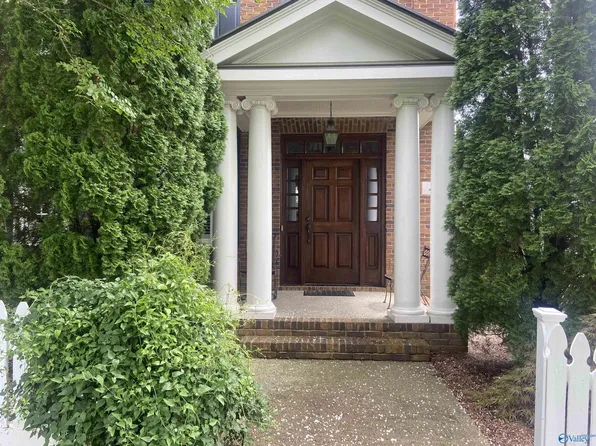 4 Ledges Main SE, Huntsville, AL 35802