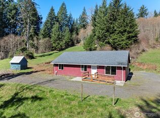 110 Sunny Basin Road, Castle Rock, WA 98611