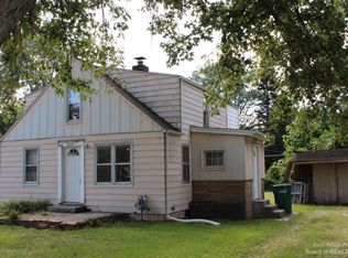 869 Allen Rd, Ypsilanti, MI 48198