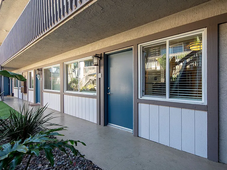 Playa Apartments — Photo 7
