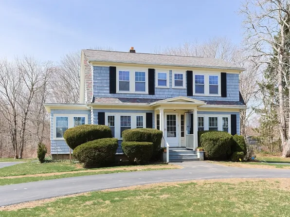 103 Pine St, South Easton, MA 02375