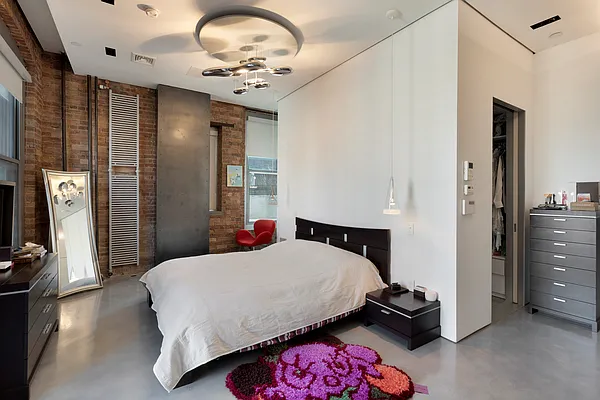 Sold by Compass | media 11