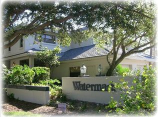 1603 Watermark Cir NE, St Petersburg, FL 33702