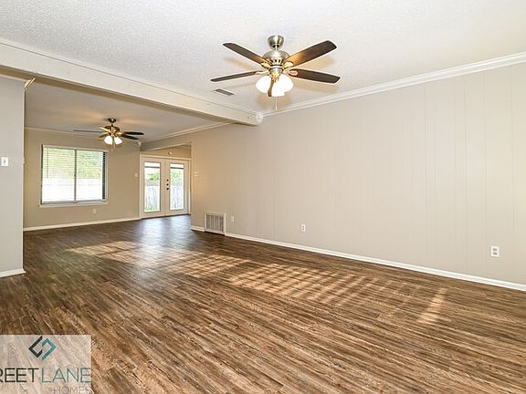 4th image of 2209 Biscayne Dr W