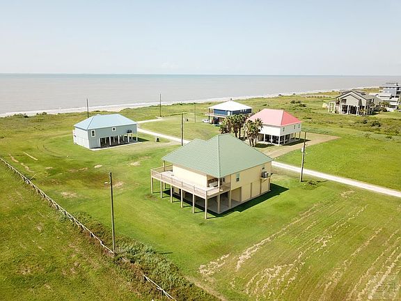 5th image of 970 Bolivar Dunes Blvd #13