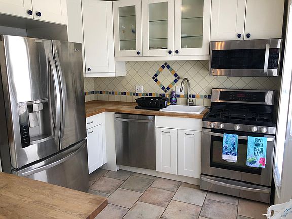 3rd image of 89 Florida St
