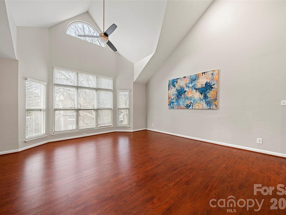 1st image of 509 Graham St #3C