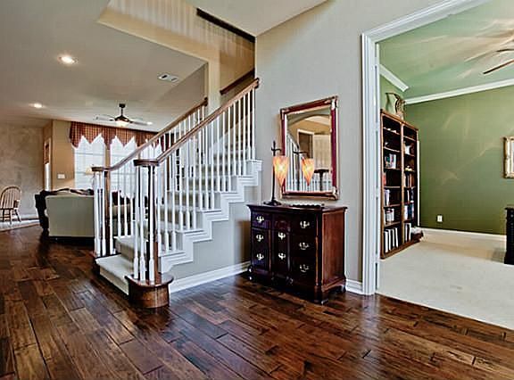 2nd image of 4420 Cedar Elm Cir