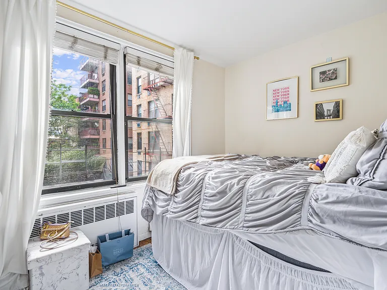 165 Christopher St #2DD — Photo 2