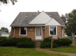 1853 Morris Ave, Lincoln Park, MI 48146