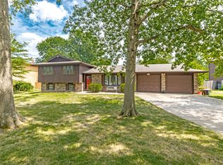 805 Canterbury Dr, Columbia, MO 65203