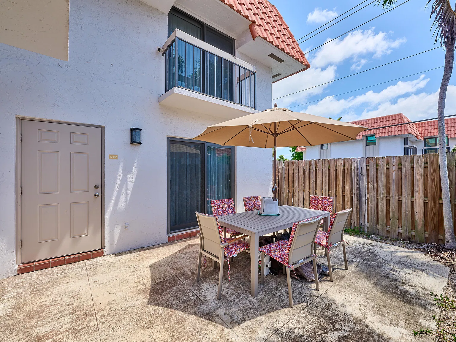 2 bed, 2.5 bath, 1380 sqft, $3,300 — Photo 4