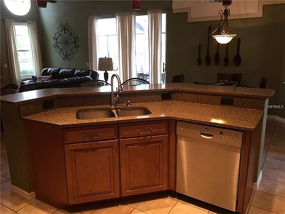 4th image of 3341 Silvermoon Dr