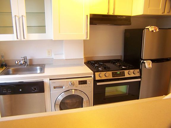 5th image of 169 Prospect Park W APT 4