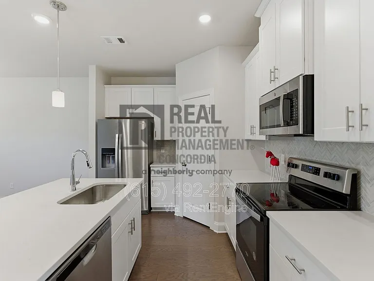 1762 Tahoma Dr — Photo 11